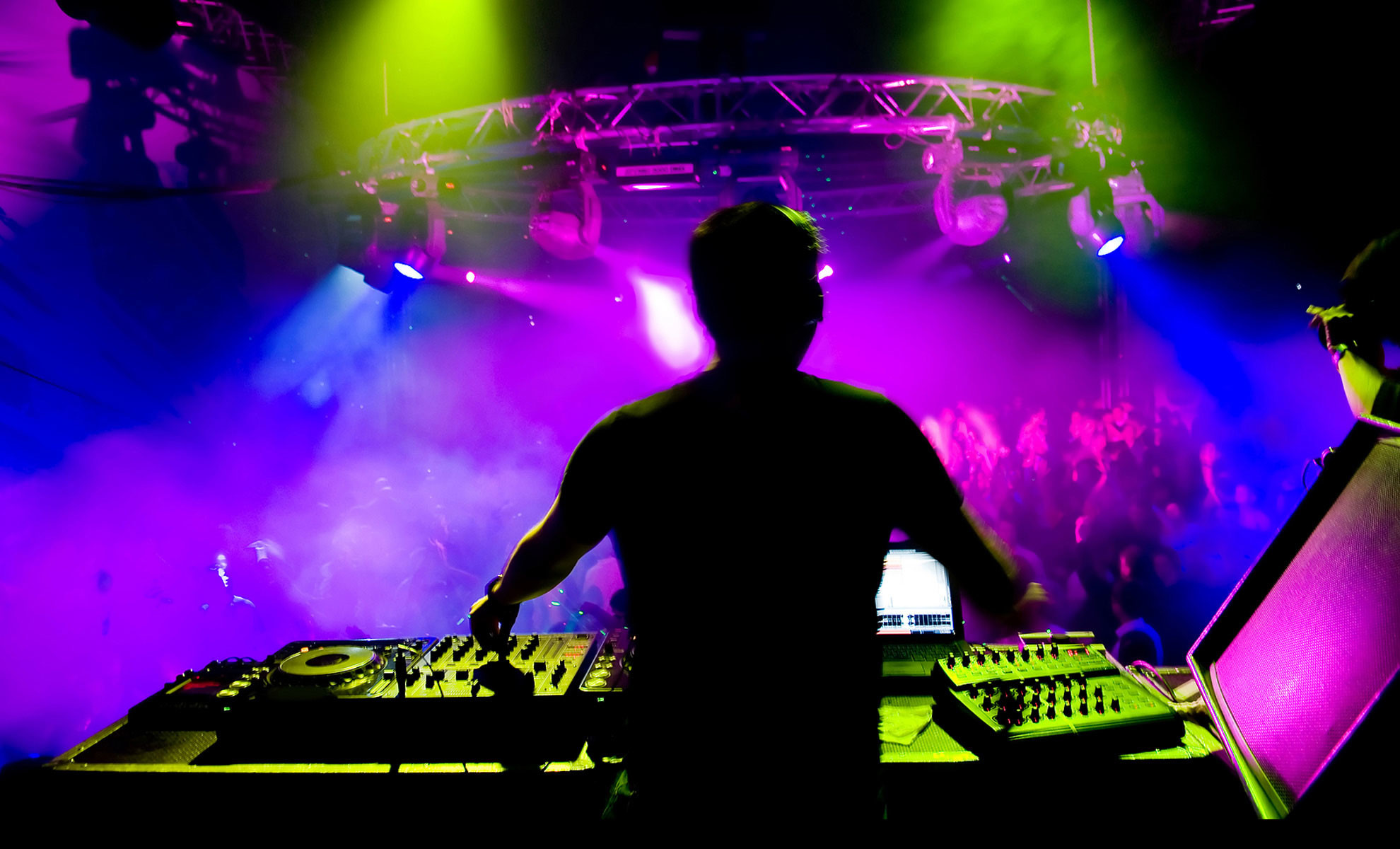 DJing 2025